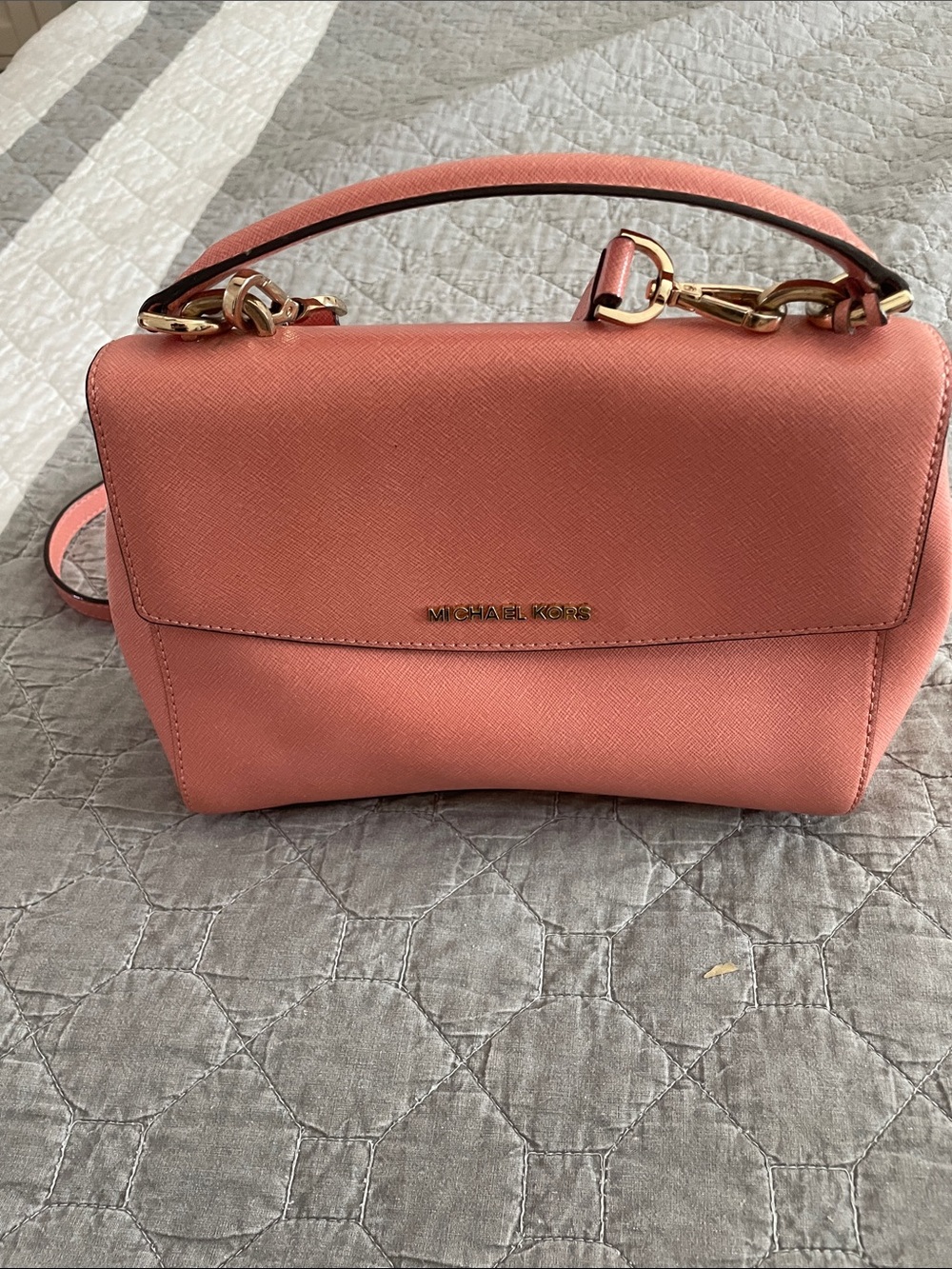 MICHAEL KORS Coral-Pink Saffiano Leather Satchel with Gold Hardware